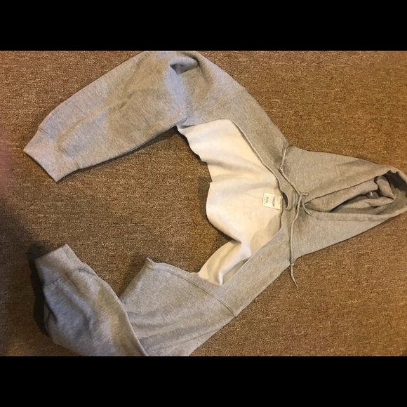 Never worn ! - Picture 2 of 3